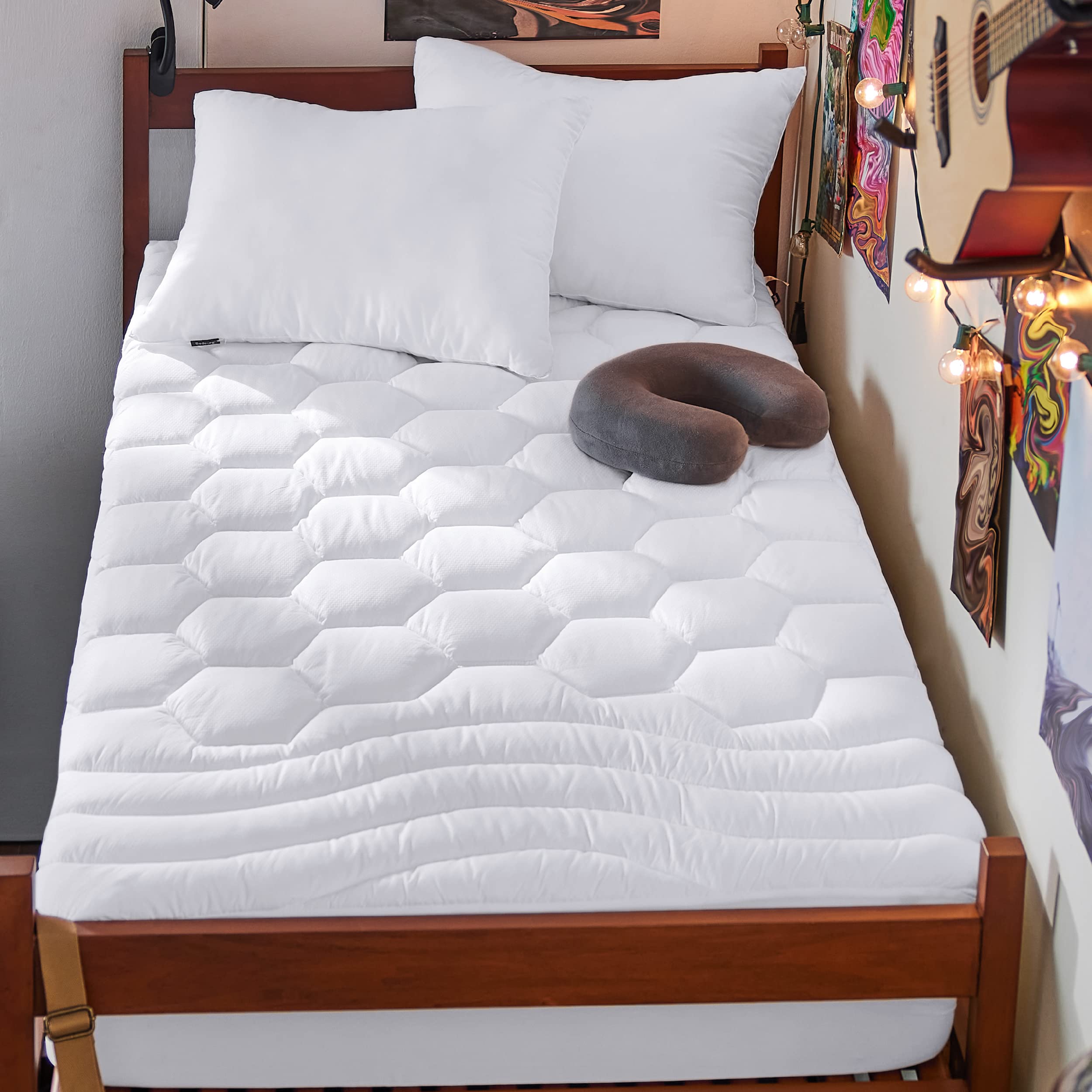 Bedsure Twin XL 宿舍加厚床垫保护套 柔软透气防滑